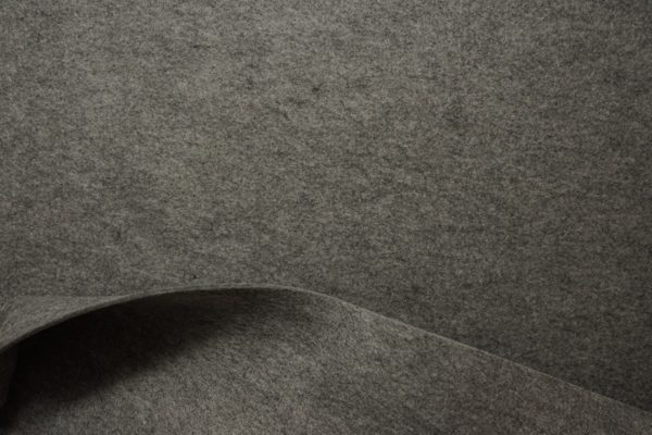 Filc w kolorze szarego melanżu o grubości 3 mm
