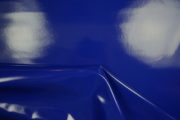 Latex w kolorze chabrowym