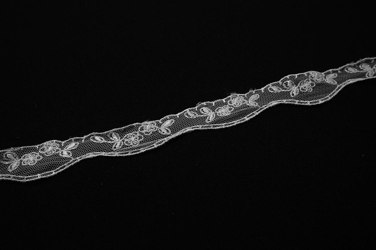 Taśma koronkowa o szerokości 2 cm w kolorze białym