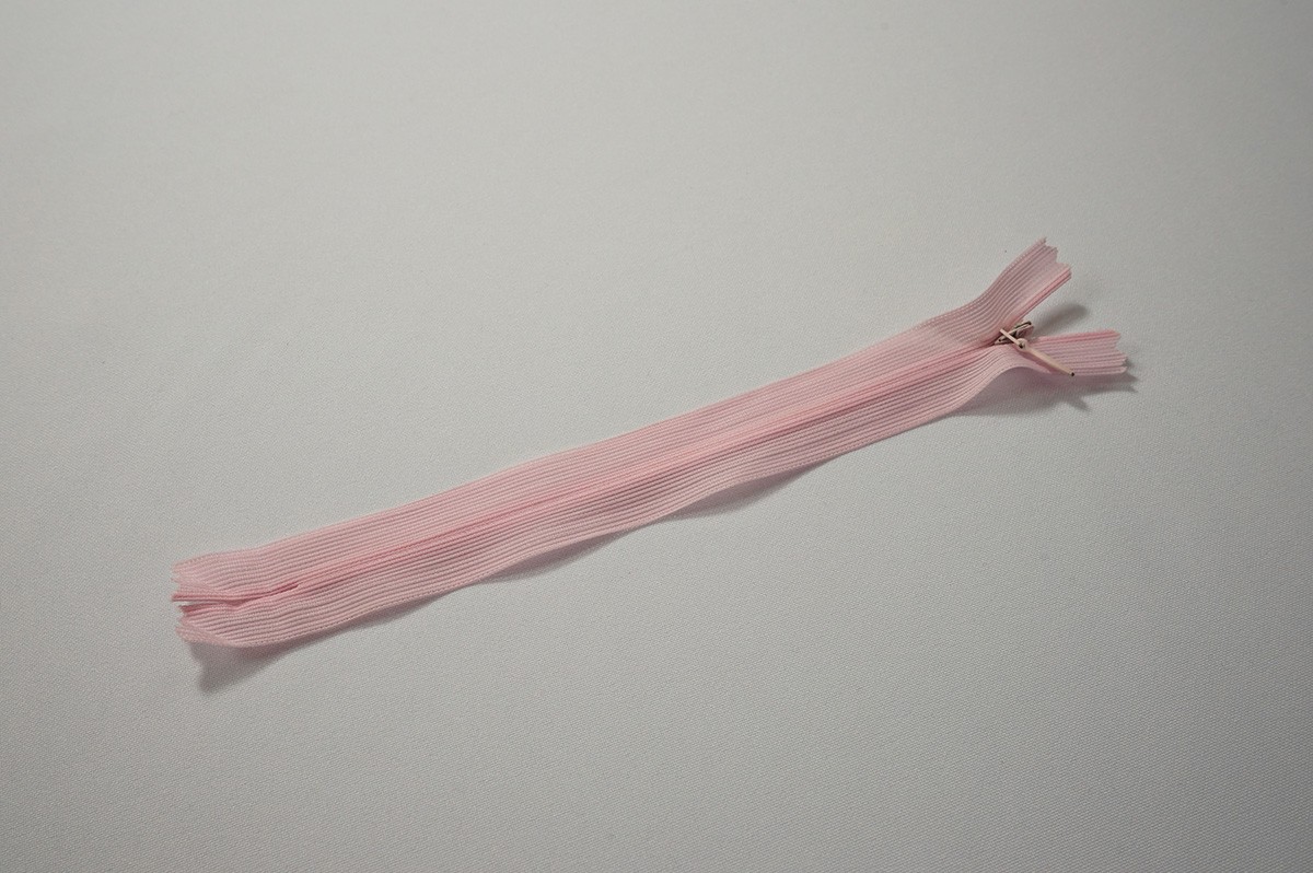 Zamek kryty - jasny róż, 18 cm