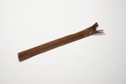 Zamek kryty - brązowy, 18 cm
