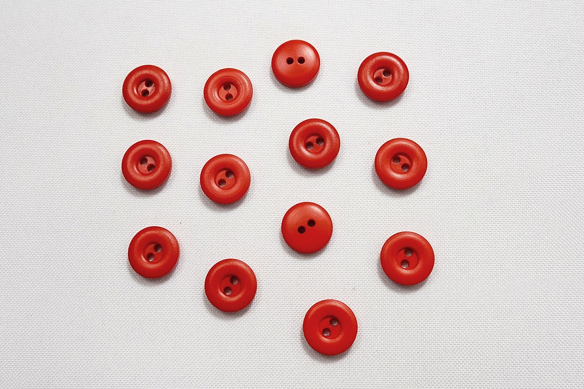 Guzik o numerze 523, 14 mm