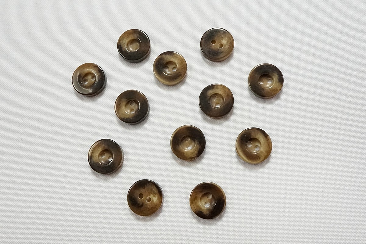 Guzik o numerze 2074, 15 mm