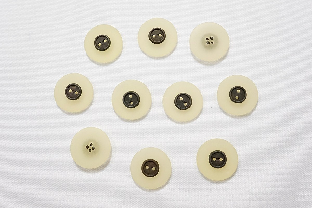 Guzik o numerze 2174, 26 mm